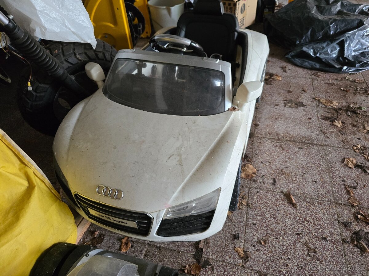Dětské elektroauto Audi