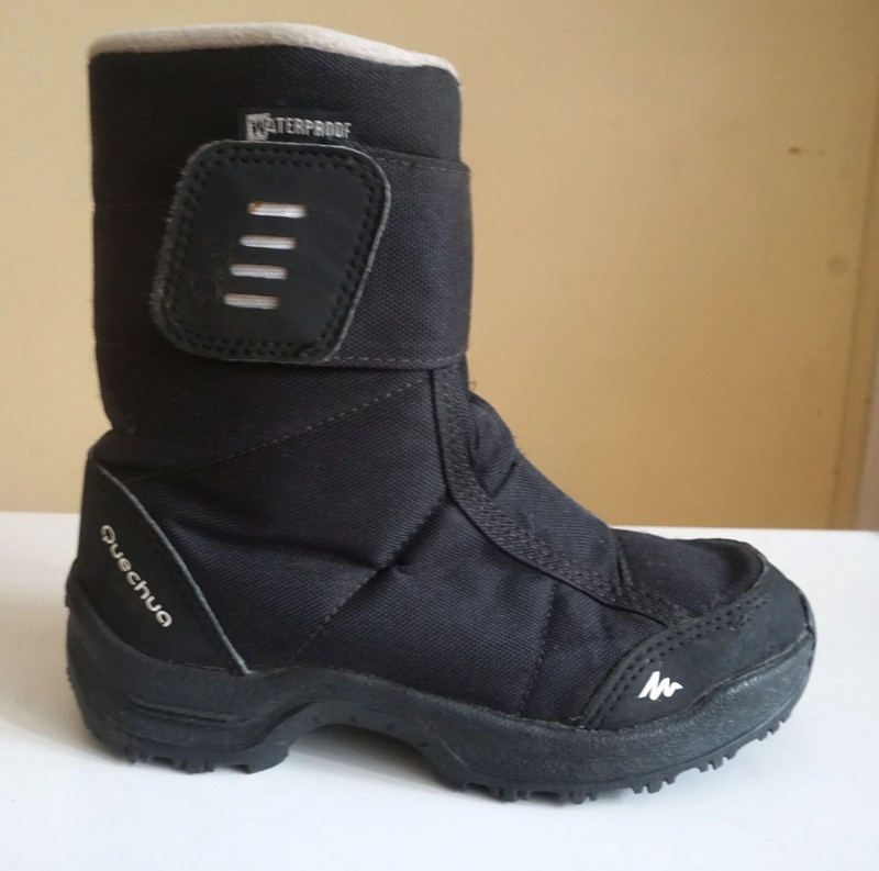 Dětské černé nepromokavé sněhule Quechua vel.30