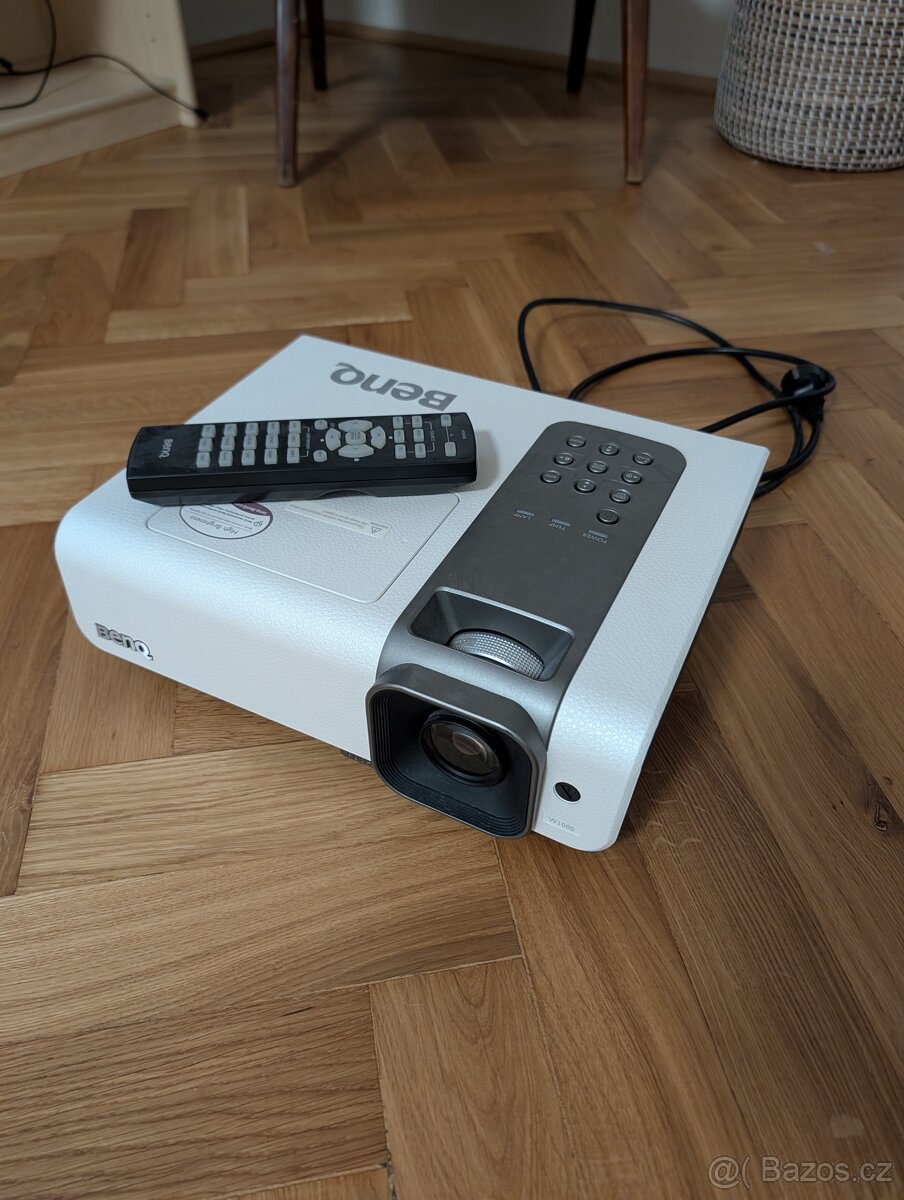 Projektor BenQ W1000 FullHD