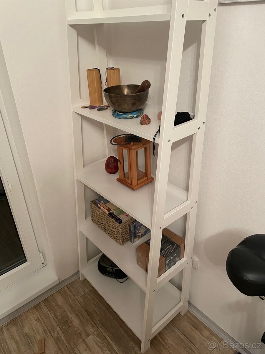 Knihovna HERNING 5 polic bílá