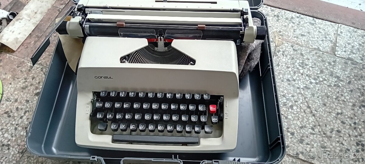 Psací stroj