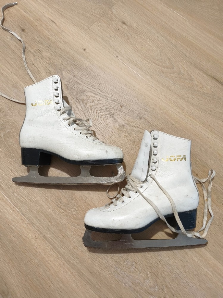 Dívčí brusle, dámské brusle vel. 36