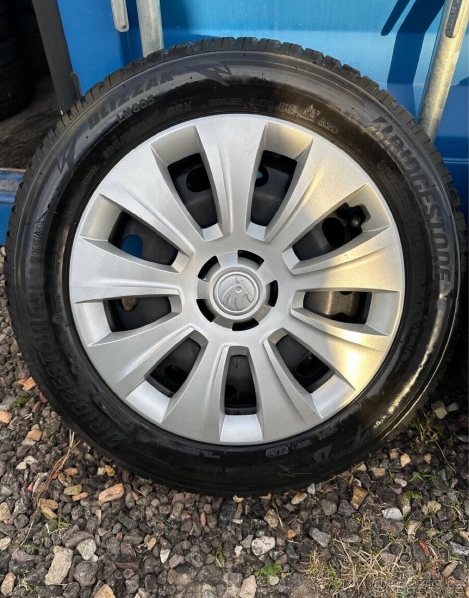Originální plechové komplety Škoda + zimní pneu 195/60/16