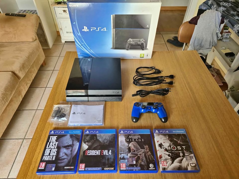 PlayStation 4 500GB