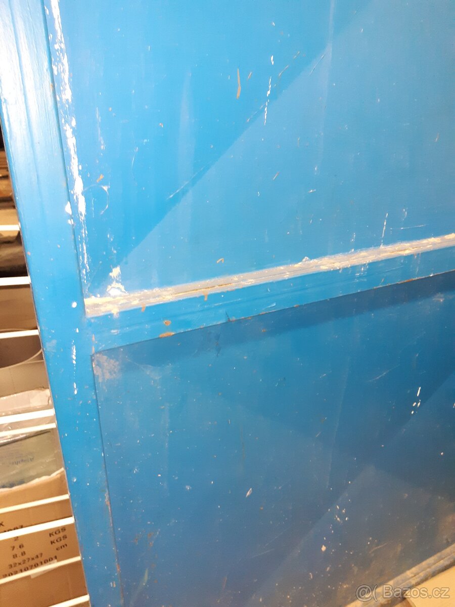 stěna plechová masivní