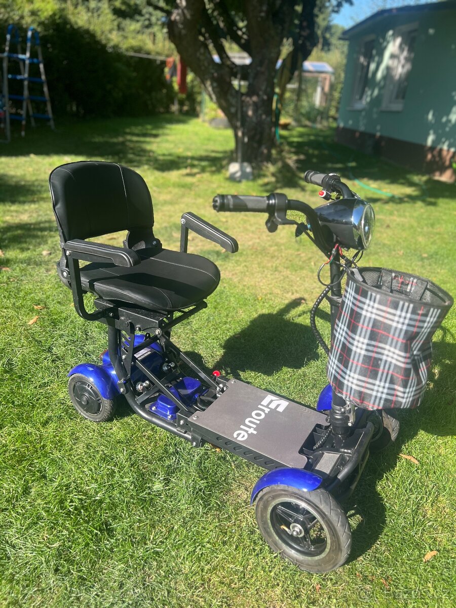 skútr pro nemohoucí