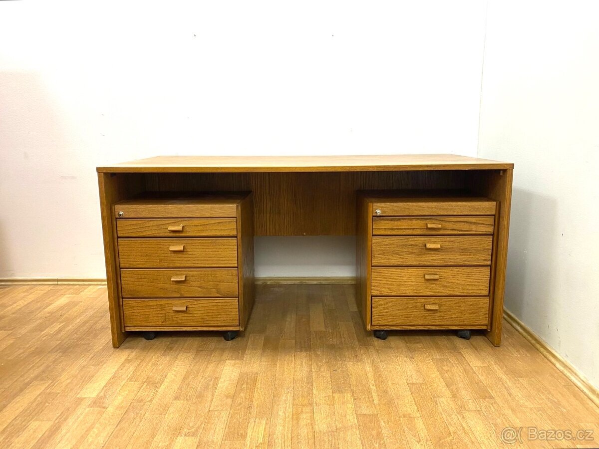Retro psací stůl 80. léta