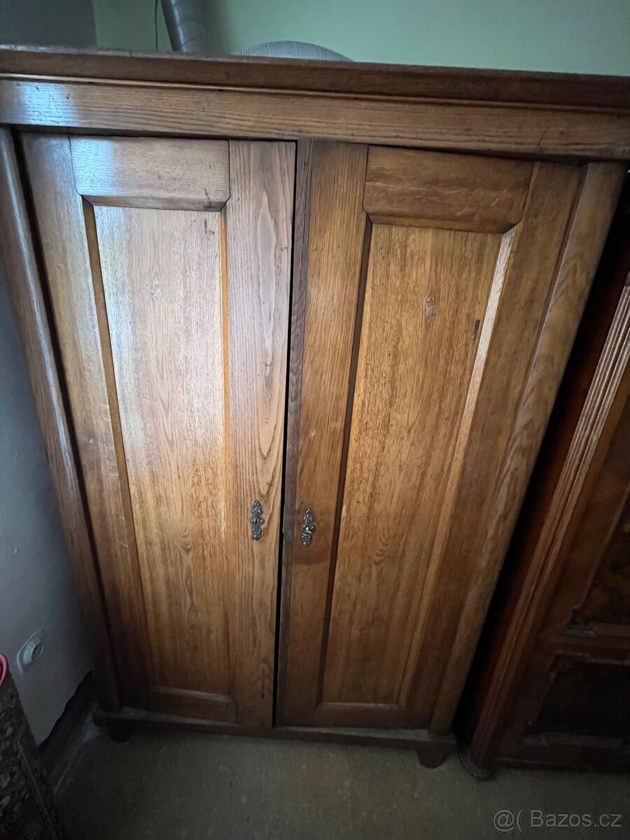 Starožitné skříně