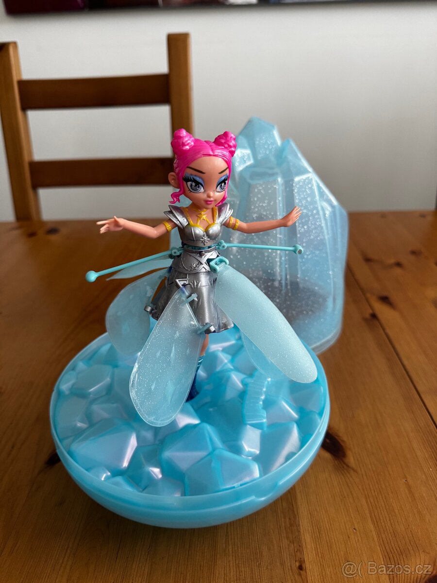 Létající víla Hatchimals