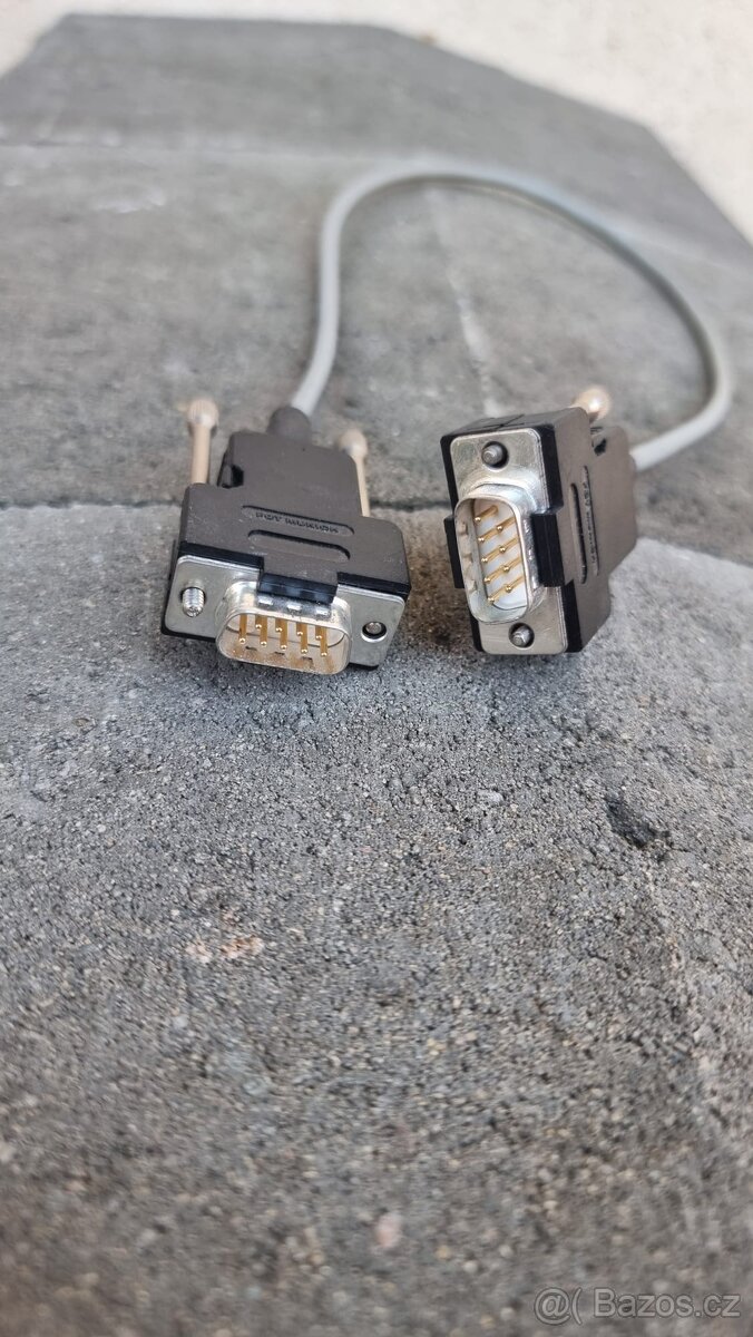 Průmyslový propojovací kabel