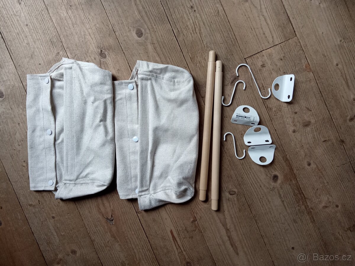 Ikea kapsář organizér do koupelny na zeď s háčky dvakrát