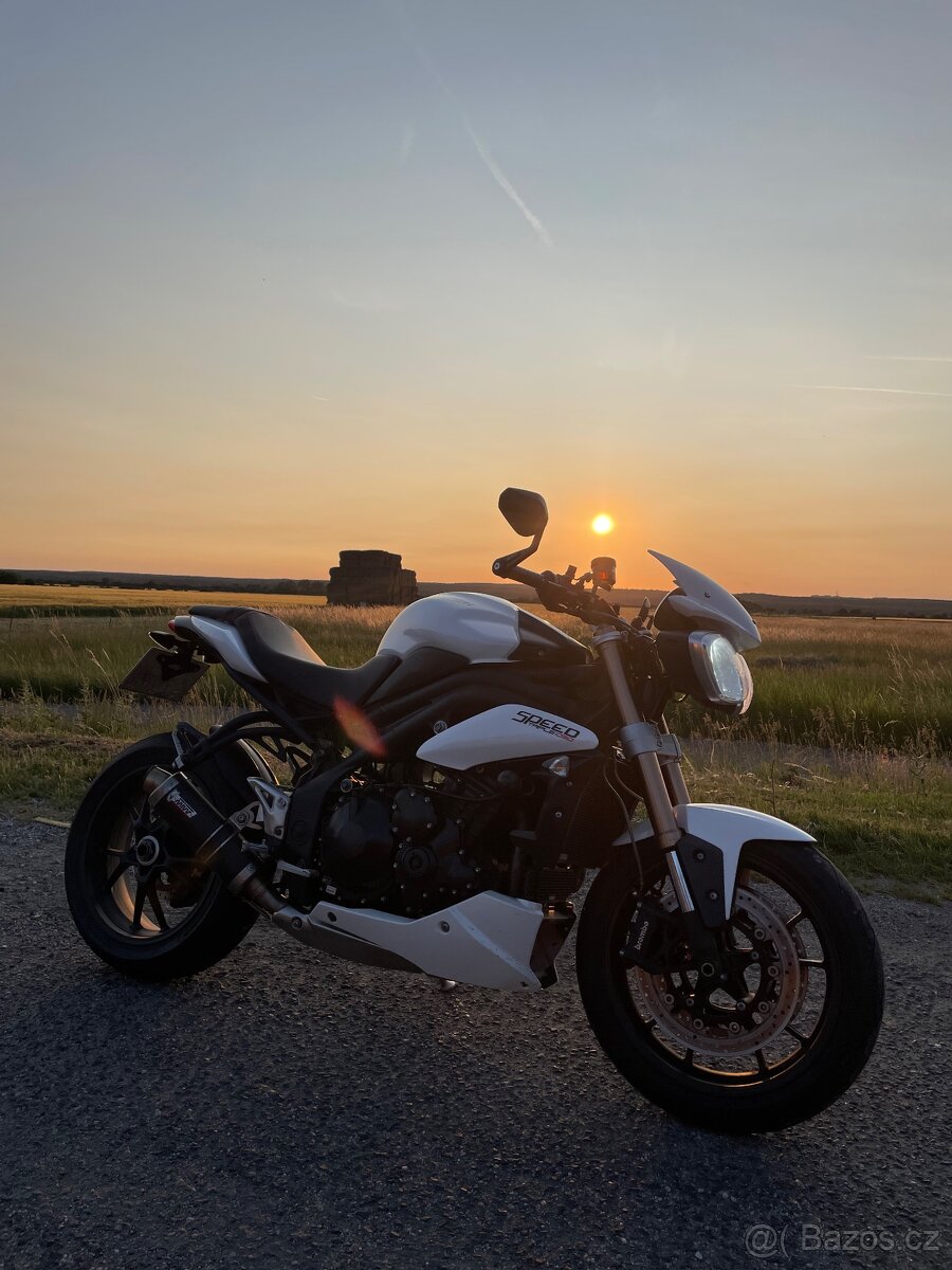 Triumph Speed Triple 1050 R.v 2011