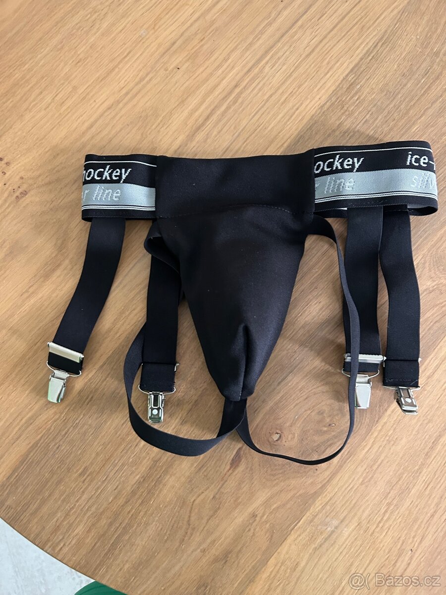 Hokejový suspenzor