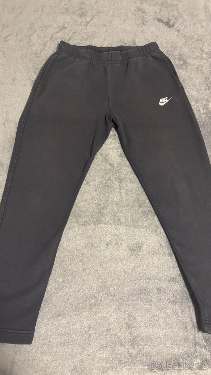 Nike tepláky