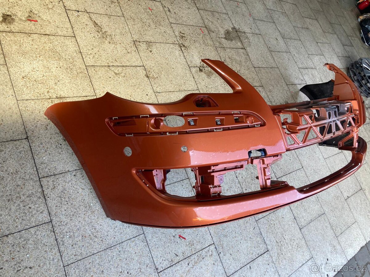 VW Touran Face predni naraznik