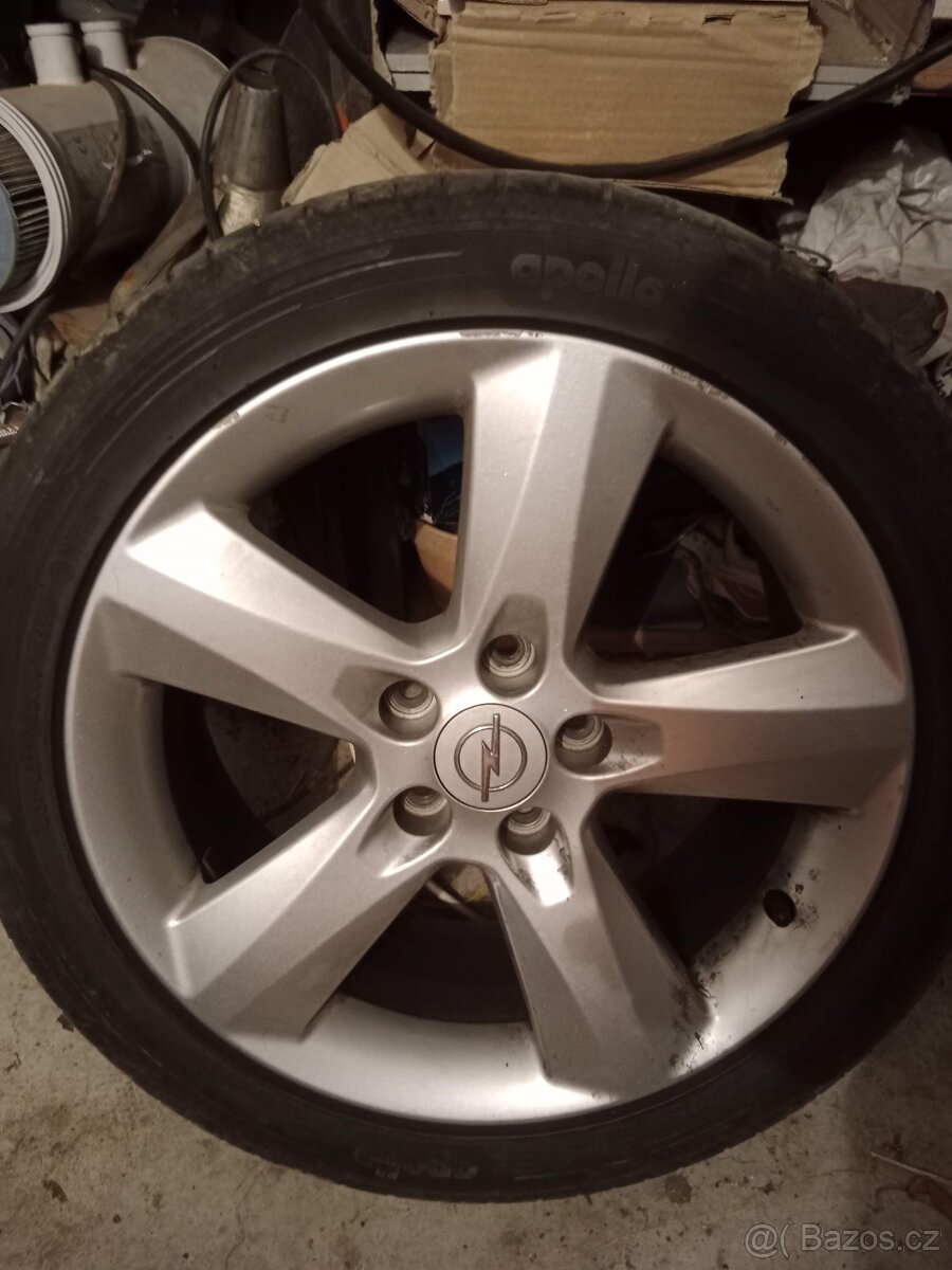 Alu kola opel 17 včetně pneu