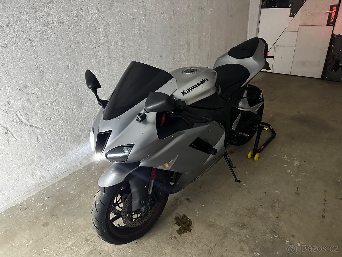 Kawasaki ZX-6R Ninja (2007) – 96,4 kW s ram-air