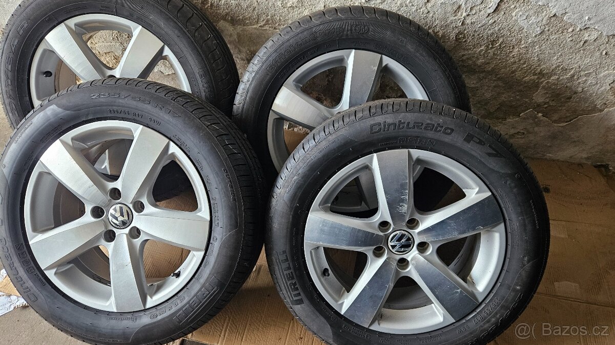 235/55R17