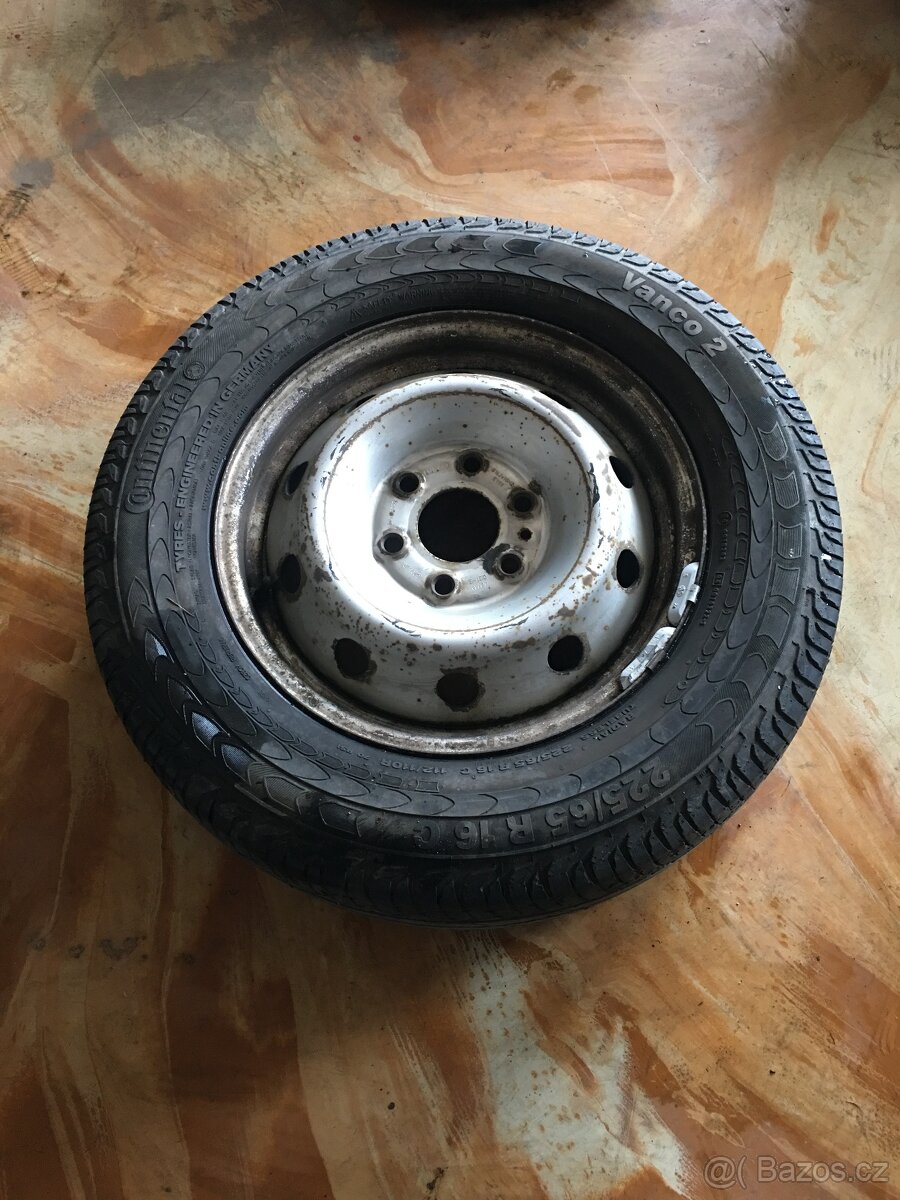 225/65R16C Vanco 6,5Jx16H2 ET68 IVECO DAILY