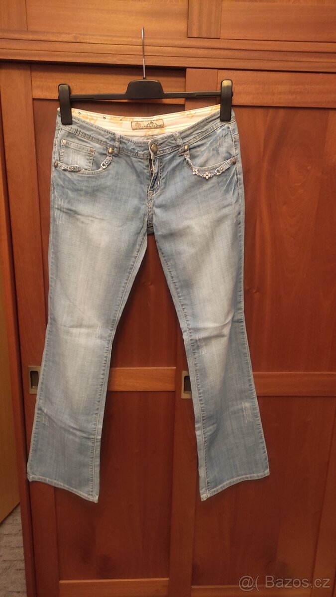 Džíny Famous Jeans zvony