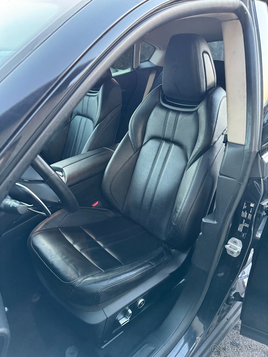 MASERATI LEVANTE SEDAČKY FACELIFT LEVANTE SED