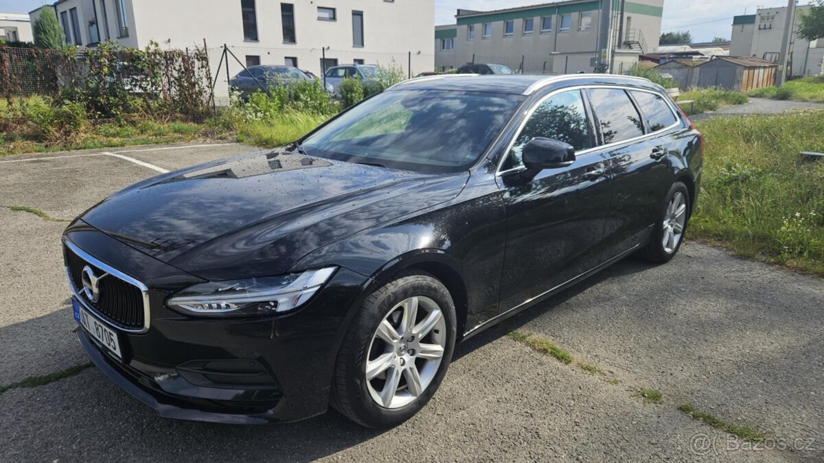 Volvo V90 kombi 2.0 D4 140 KW, koupeno ČR, 2. majitel, DPH