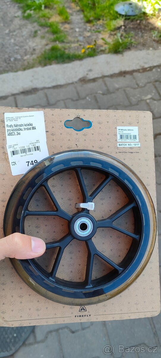 Náhradní kolečka na koloběžku Firefly 180mm