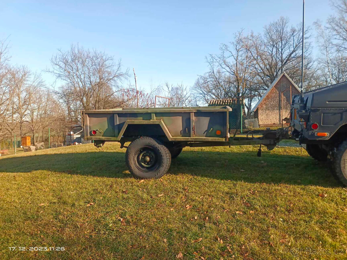 Vlek, trailer US Army.