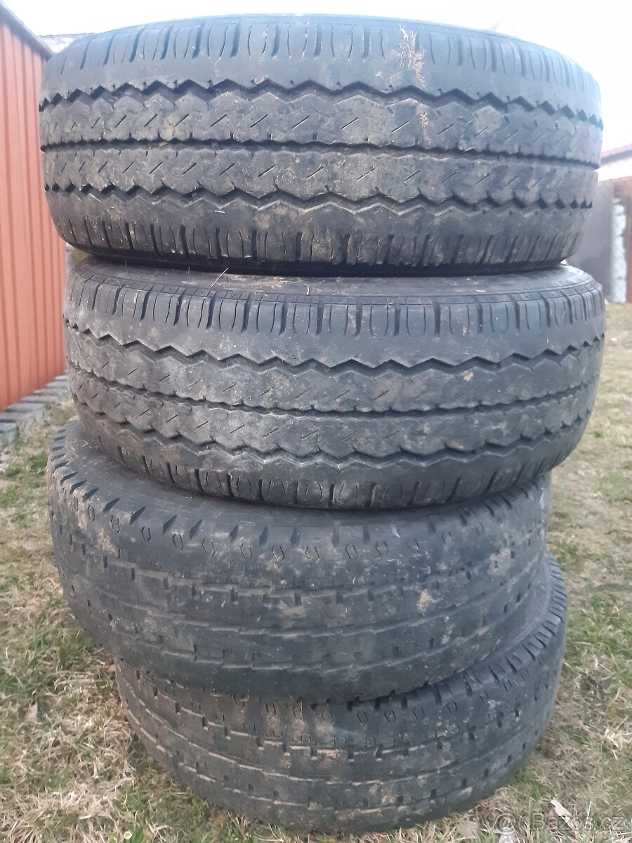 Pneu dodávkové letní