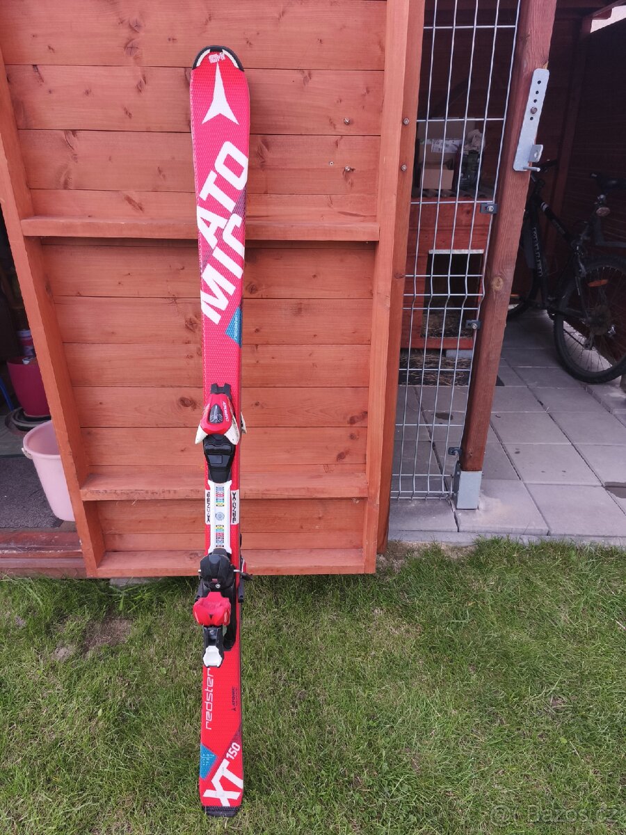 Dětské carvingové lyže 150cm
