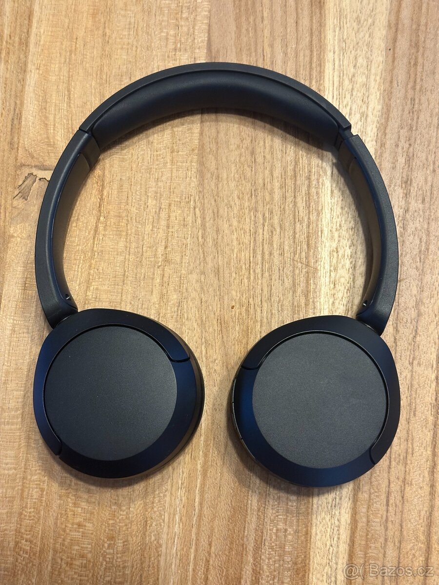 Bezdrátová sluchátka Sony WH-CH520