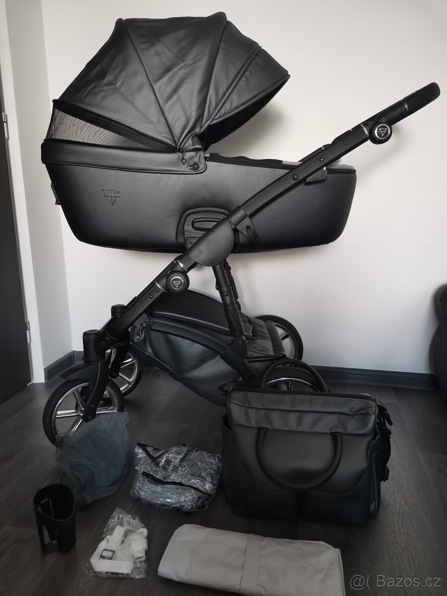 Kočárek Junama 2v1