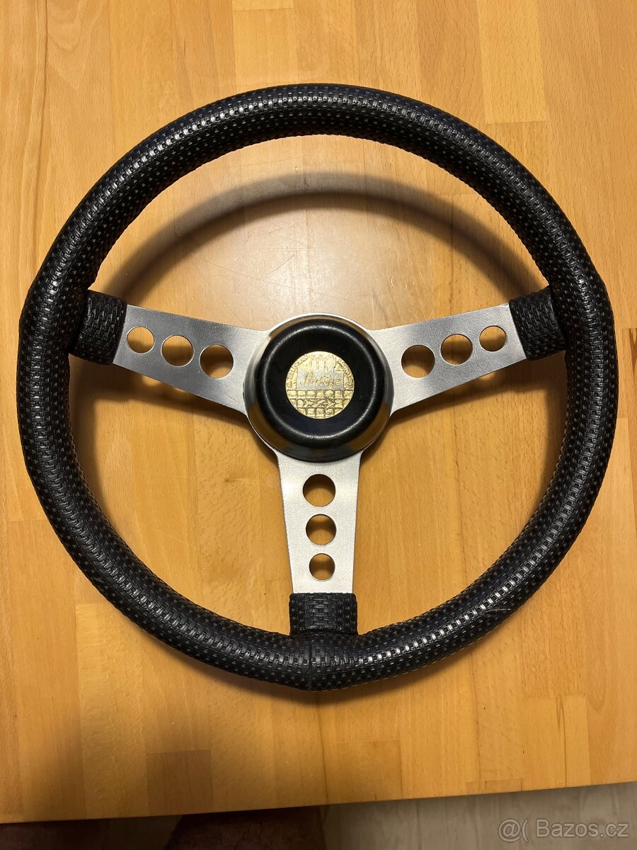 Sportovní volant Kolíňák