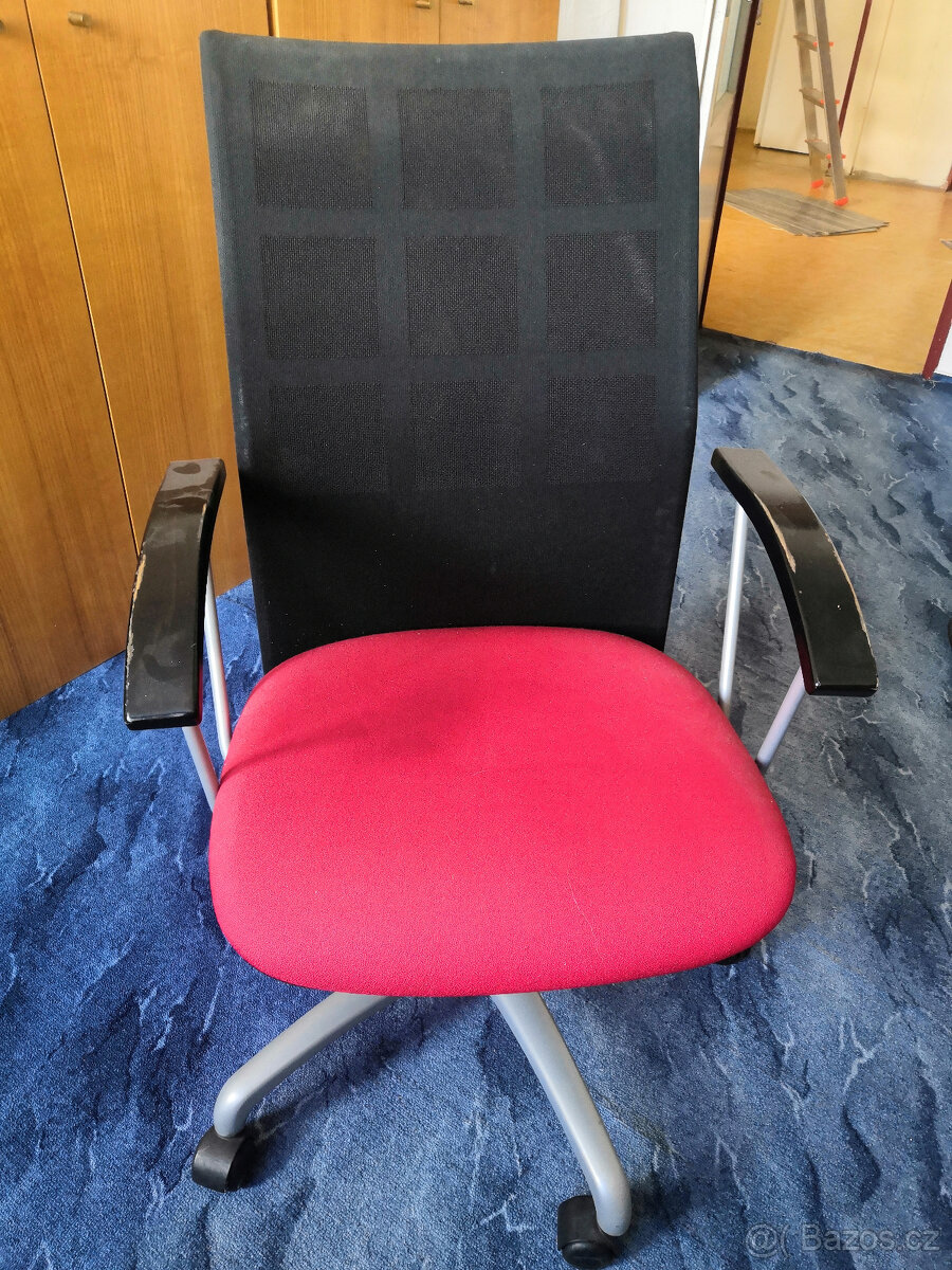 kancelářská židle