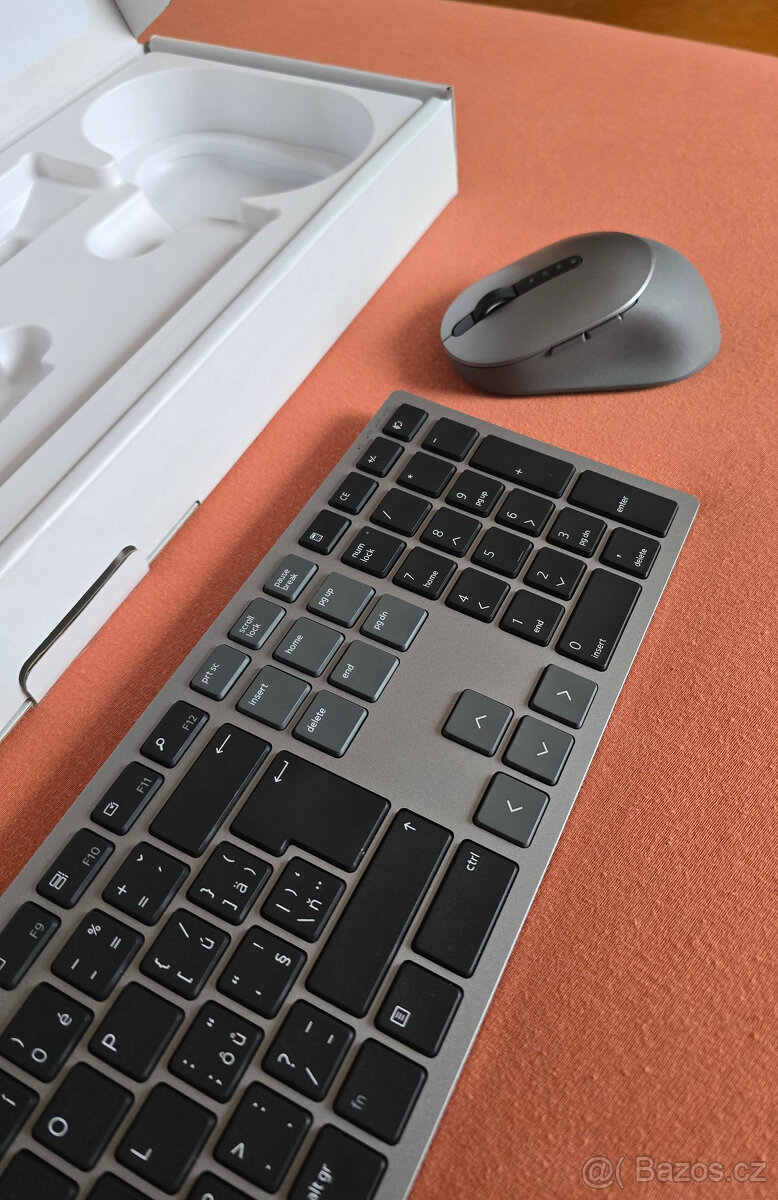 Dell KM7321W - set bezdrátové klávesnice a myši CZ - NOVÉ