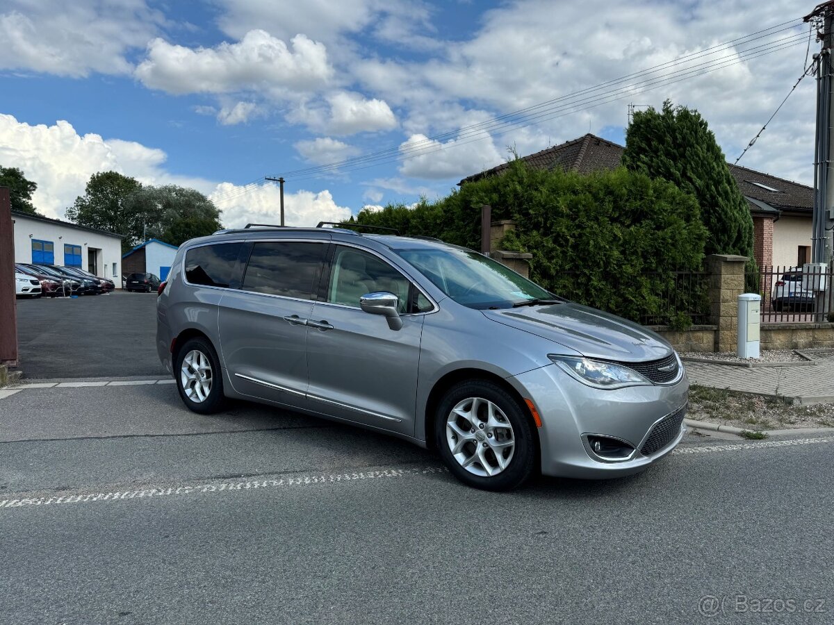 Chrysler Pacifica 3,6 RU Limited Čočka 2020 DPH