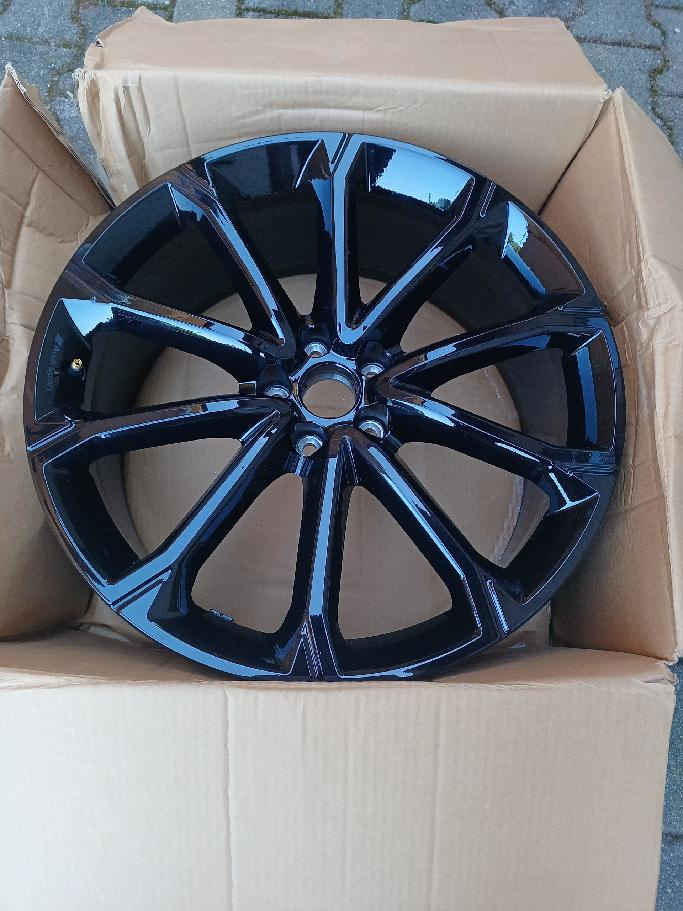 Nové alu kolo 21 orig. Audi RSQ3 r.v. 2019-2025