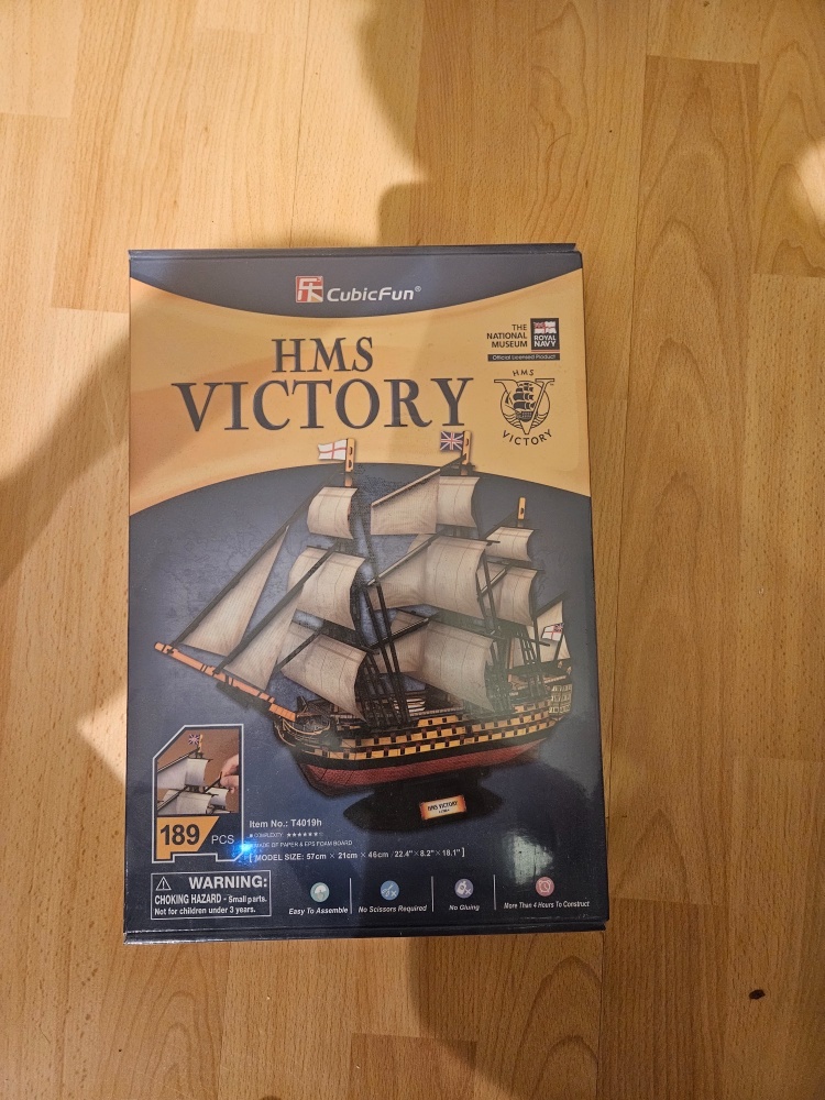Prodám nové 3D Puzzle CubicFun - loď HMS Victory (nerozbalen