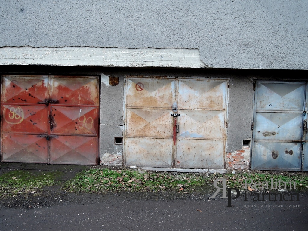 Pronájem garáže, ul. Lvovská, Ostrava-Poruba