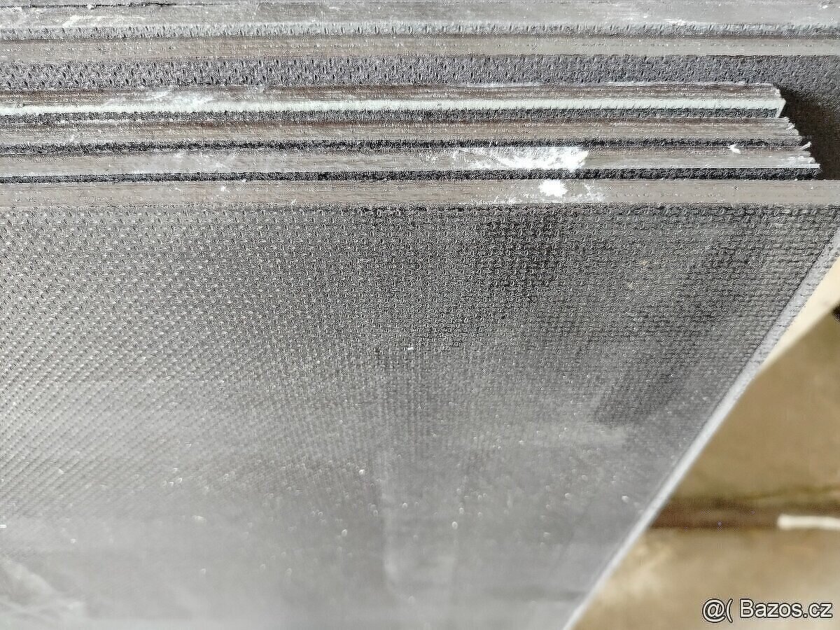 Březová protiskluzová voděodolná překližka