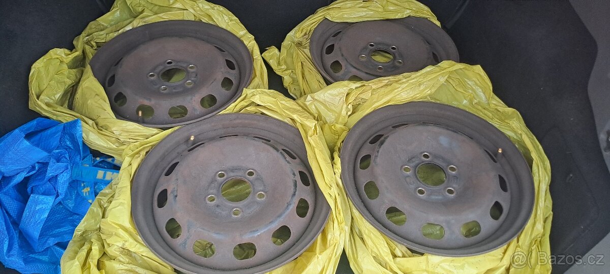 Ford Focus 4x ocelový disk vel. 15