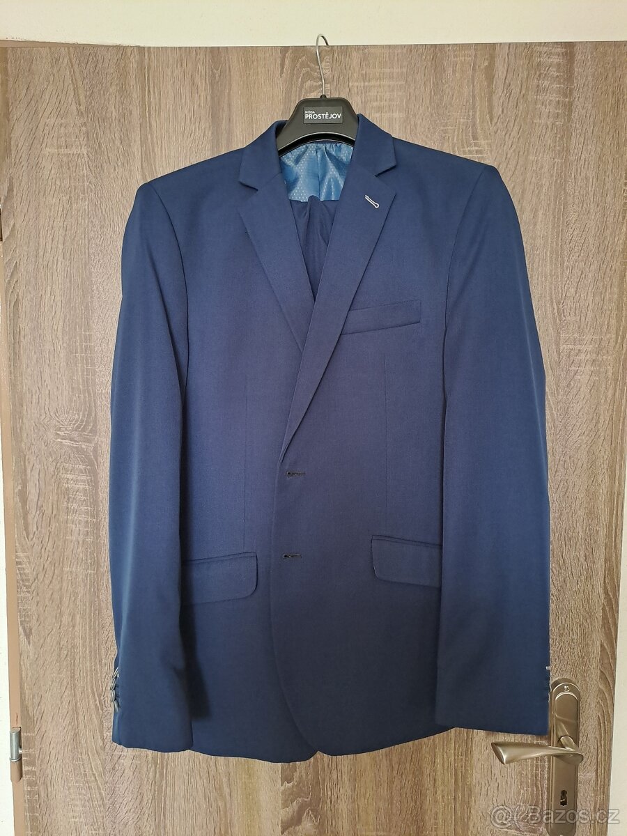Pánský oblek