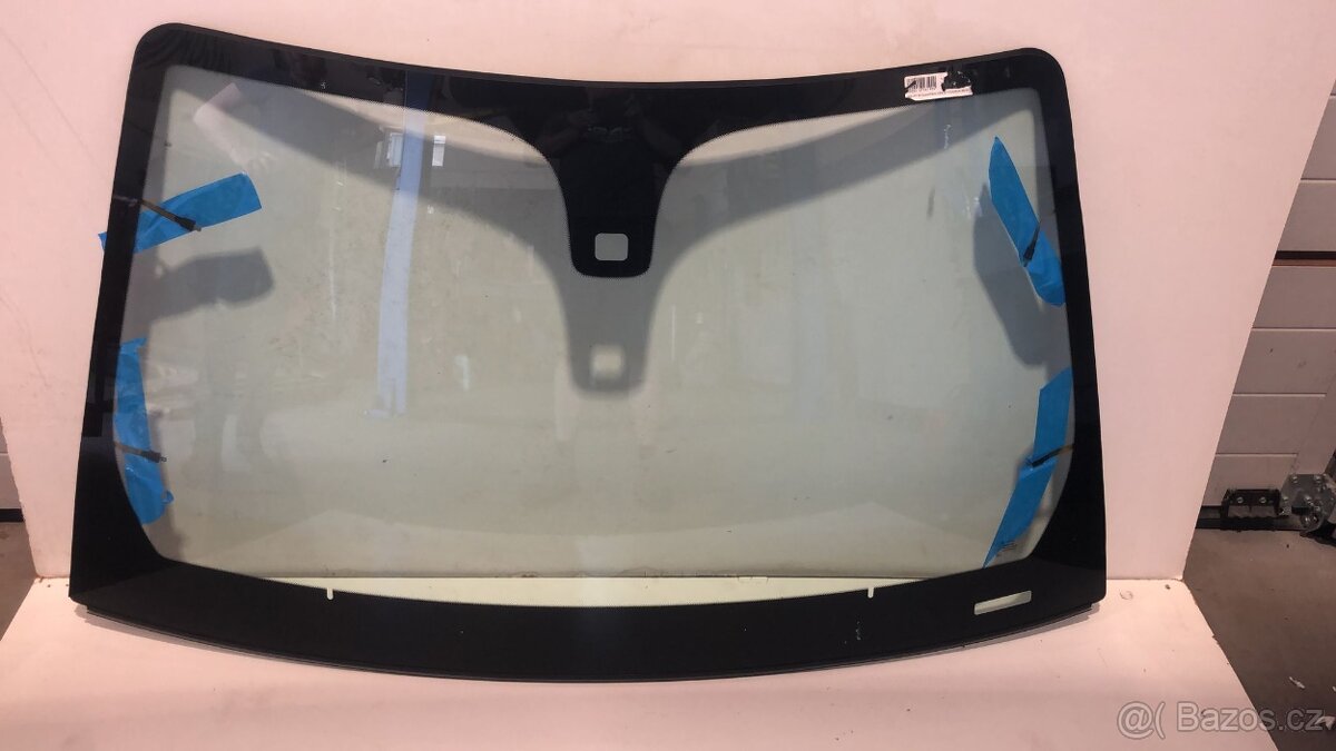 Jaguar XK X150 nové čelní okno