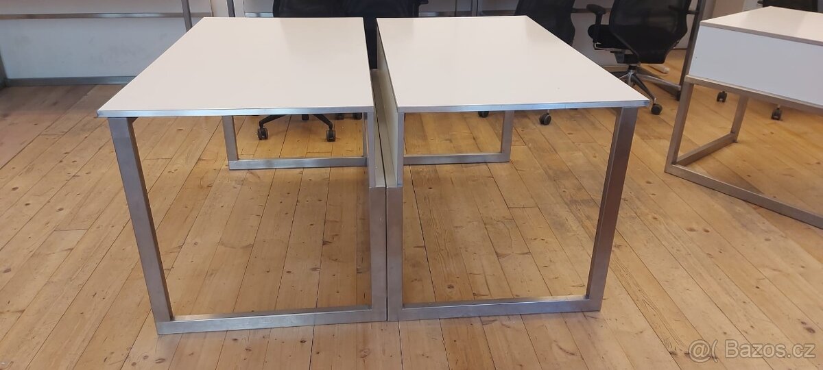 Pracovní stůl bílý a šuplík