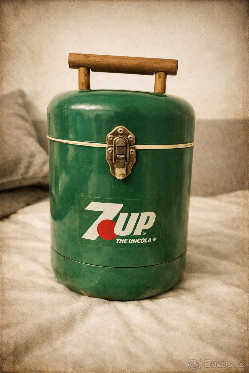 7UP Chladící box