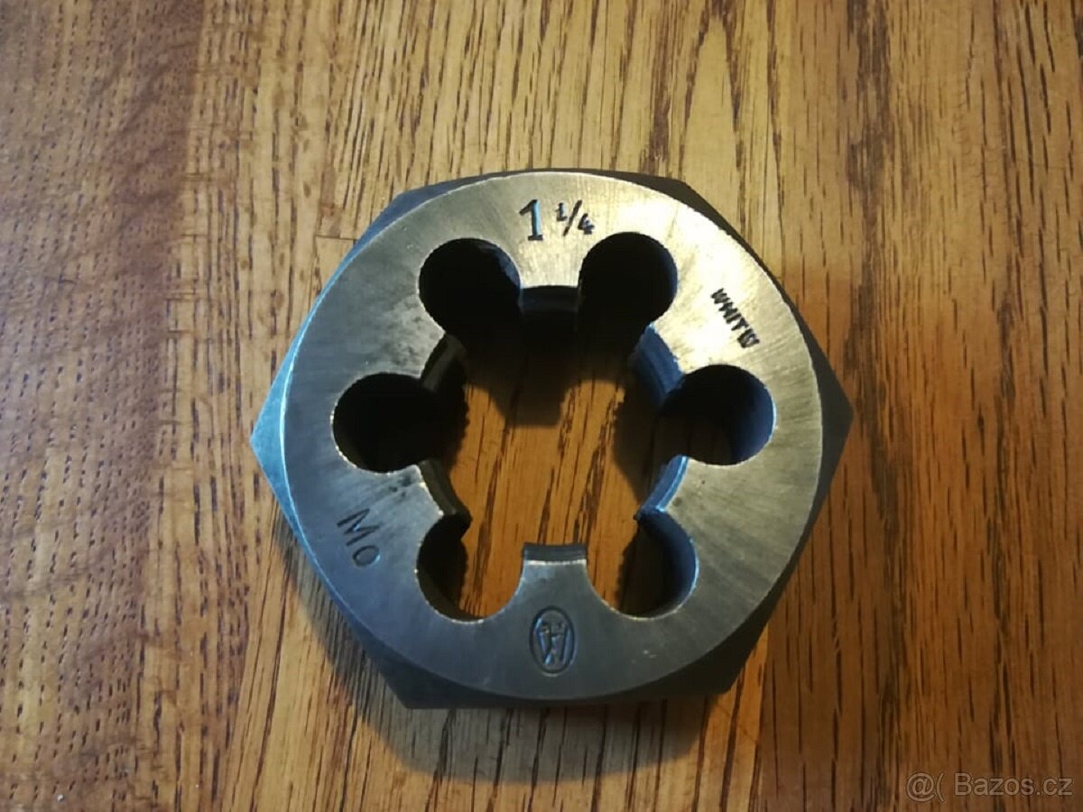 Závitové očko WHITWORTH, 1 1/4"