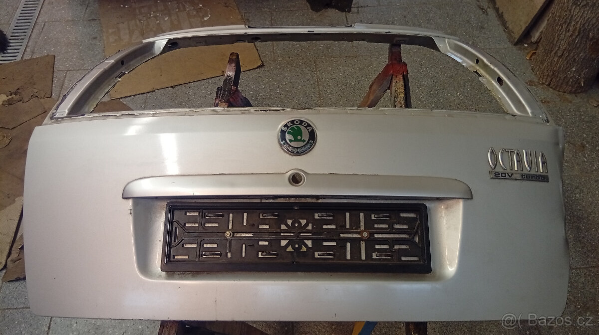 Škoda Octavia I kombi - páté dveře