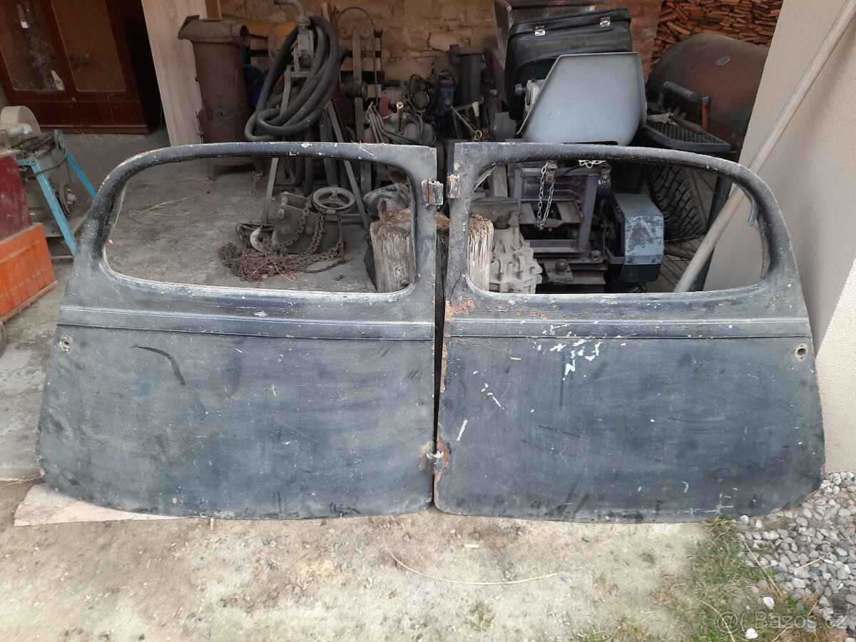 Dveře Tatra 57