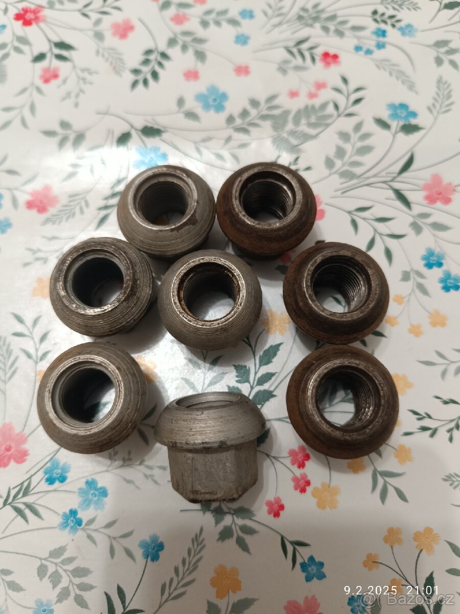 Matice kol veterán Škoda Ostavia, 8 ks