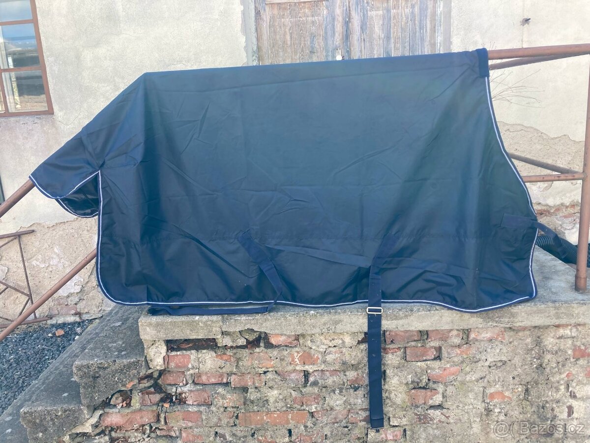 výběhová deka, odpocovací deka 135 cm